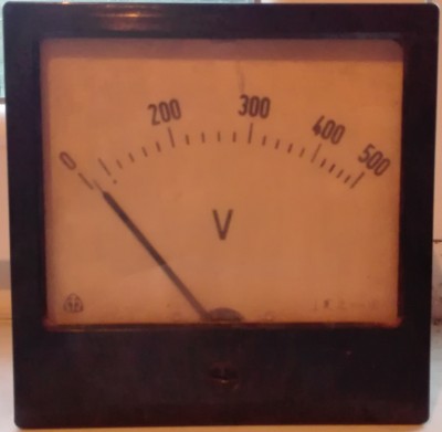 Voltmeter