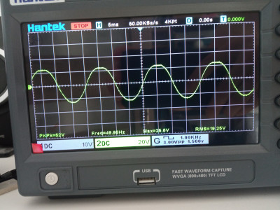 50 Hz signal na meranom rezistore