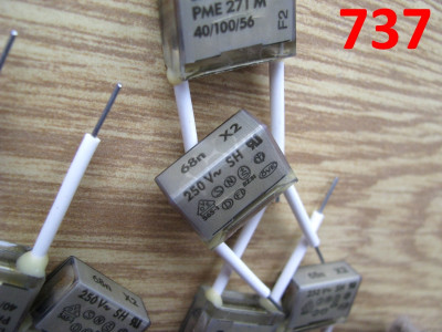 9 x 68n/250V,nové,cena - 0,25€ teraz 0,175€/ks ( rozteč 11,5mm )