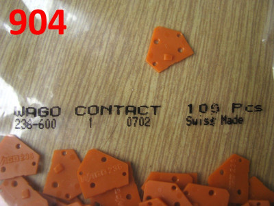 1730 x krytky pre WAGO svorkovnice,cena - 0,02€/ks ( 170ks predaných )