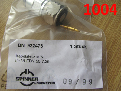 25 x konektor BN922476,nové,cena - 2€/ks ( konektor má vnútorný priemer cca 16,2mm a závit vo vnútri )( 21ks predaných )