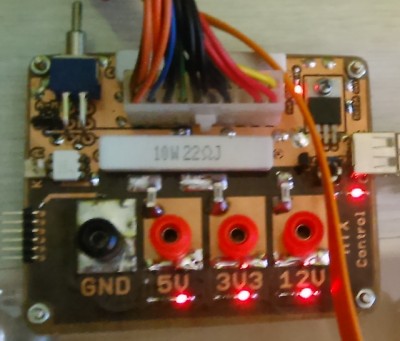 Zapojená deska ATX control board, spuštěná spínačem